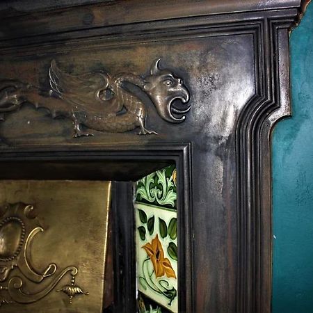 The Wolf'S Den Apartment Patrington Exterior photo